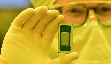 Supply crunch in Intel, AMD CPUs deal fresh blow to PC and server makers