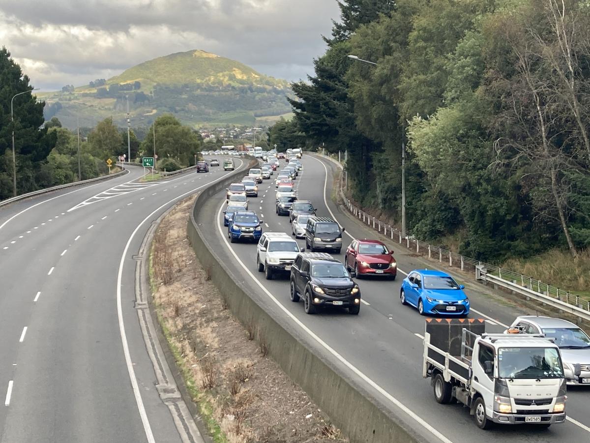 Long tailbacks on Dunedin motorway second morning in row