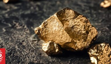 What's happened to the price of gold?