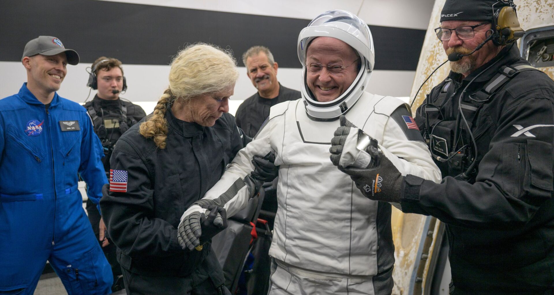 He suddenly couldn't speak in space. NASA astronaut says his medical scare remains a mystery