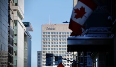 Eligible federal employees can now apply to retire early