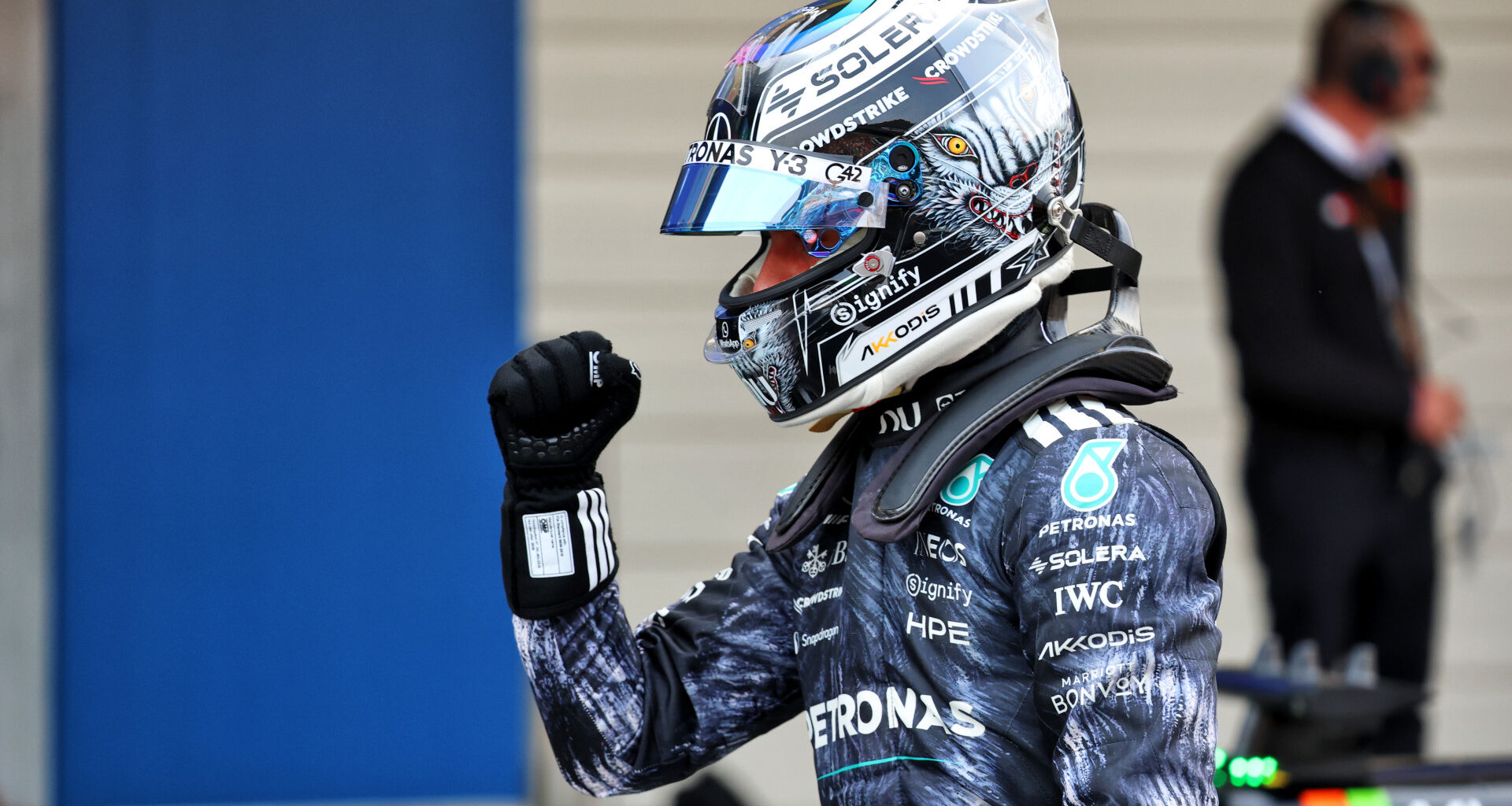 F1 news: Kimi Antonelli storms to Japanese GP pole as Verstappen misses Q3