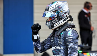 F1 news: Kimi Antonelli storms to Japanese GP pole as Verstappen misses Q3