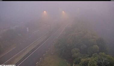 Flights cancelled as Aucklanders awaken to dense fog, foghorns