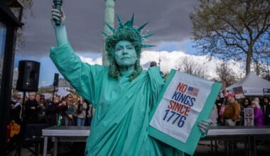 'No Kings' rallies draw crowds across US and Europe