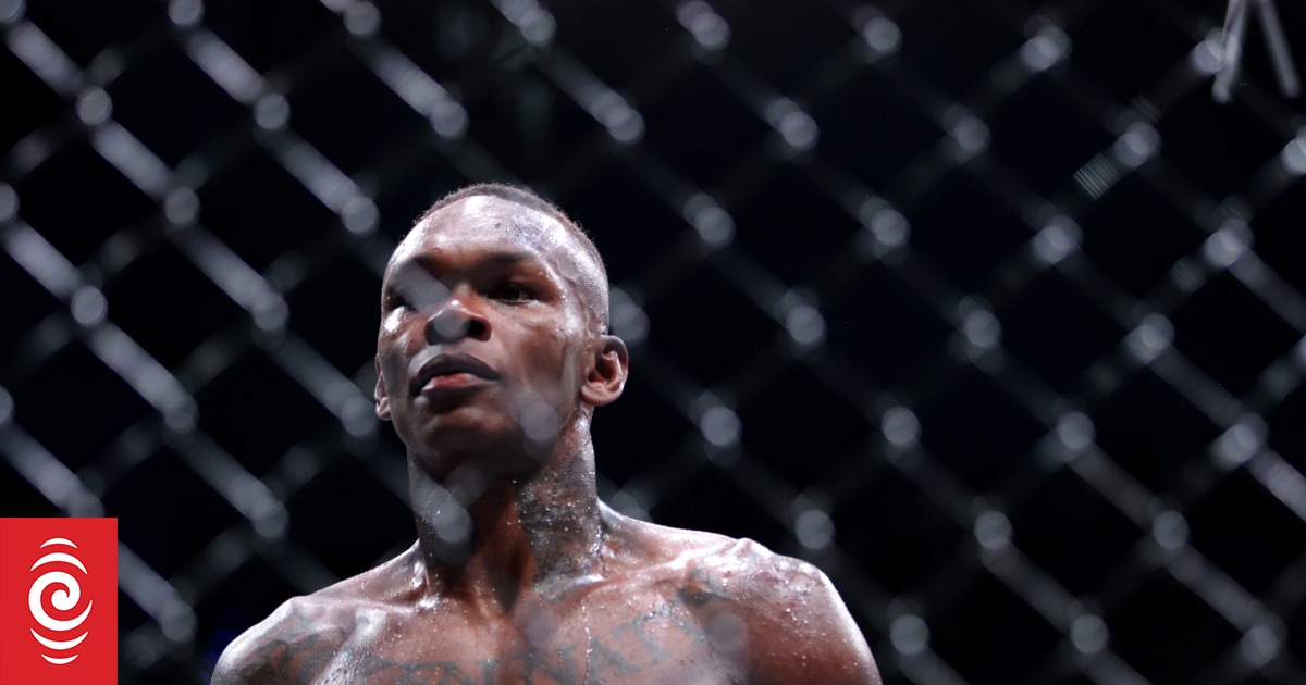 Kiwi Israel Adesanya suffers fourth straight UFC defeat