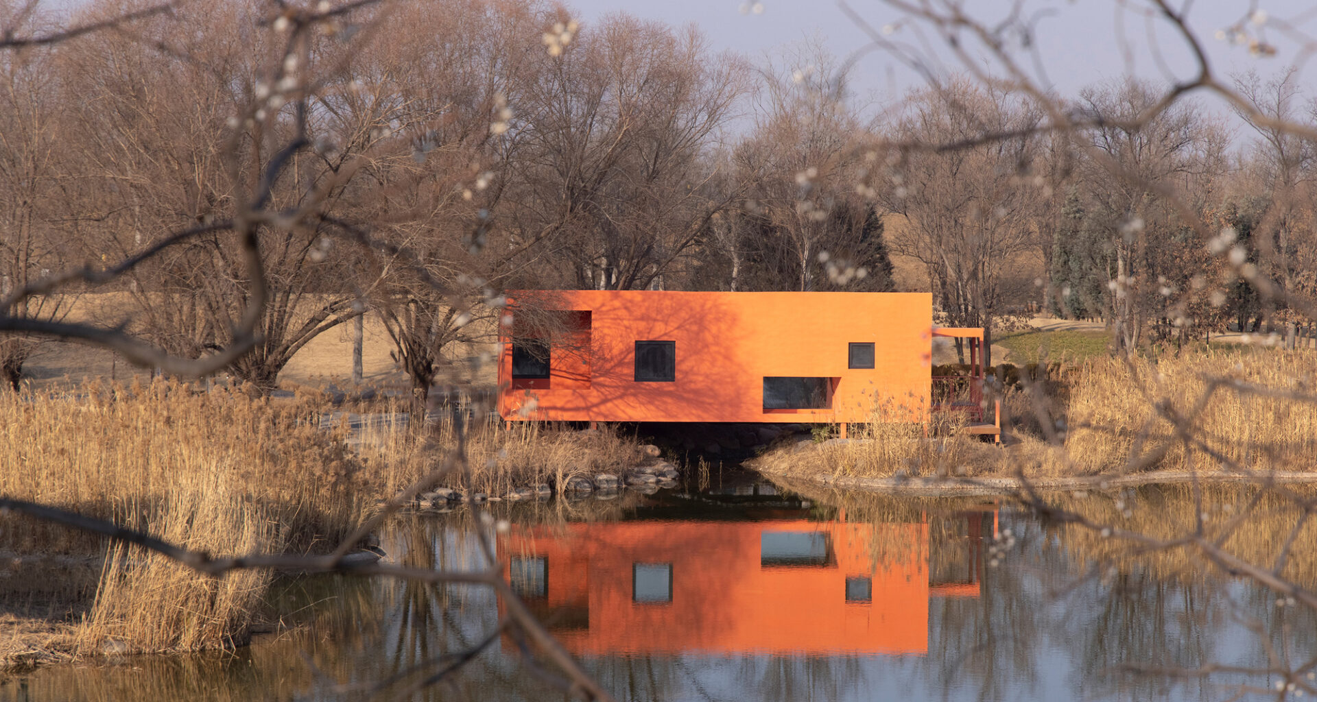 Red Bridge Cabin / Wiki World + Advanced Architecture Lab