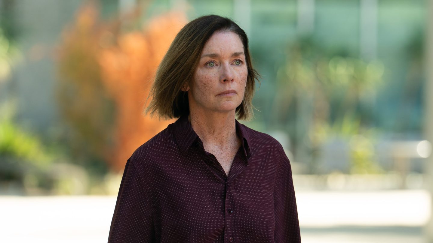 'Paradise' Finale Sinatra Death: Julianne Nicholson Interview