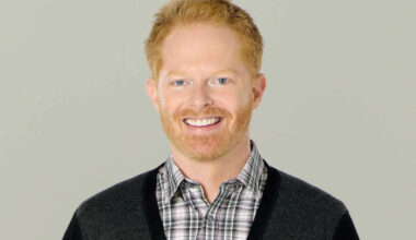 Jesse Tyler Ferguson Reveals He Didn’t Want to Do Potential “Modern Family” Spinoff Because He Wanted to ‘Date Other People’