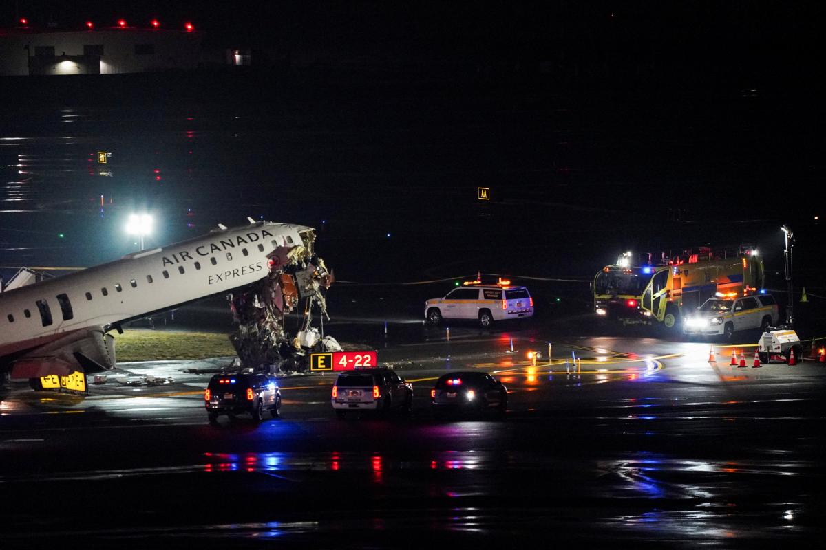 Pilots killed as plane crashes into fire engine at New York airport