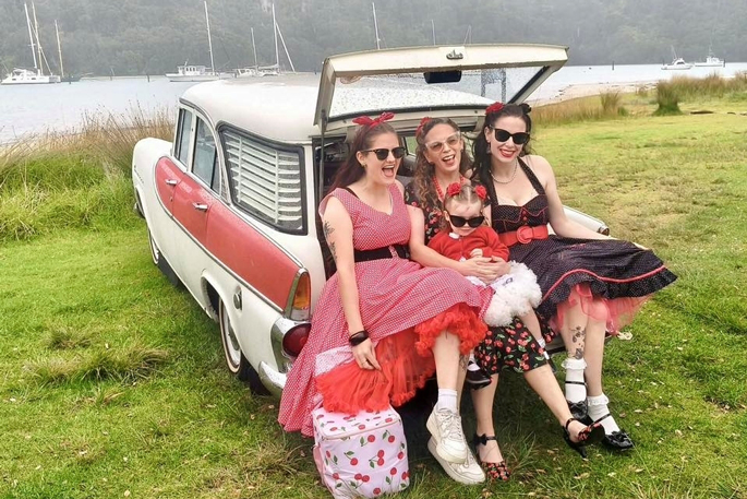 SunLive - Beach Hoppers stay resilient amid wild weather