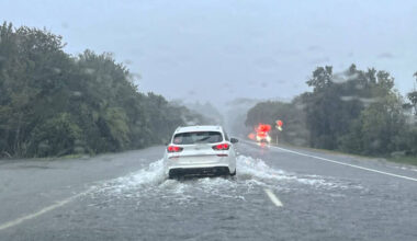 SunLive - Heavy rain, slips and flooding close roads