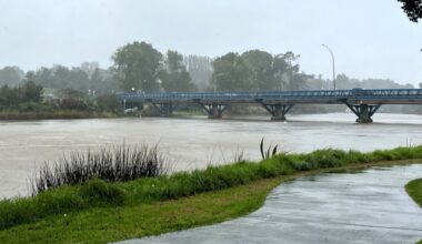 SunLive - Bridge slip stabilised but cycle path stays shut