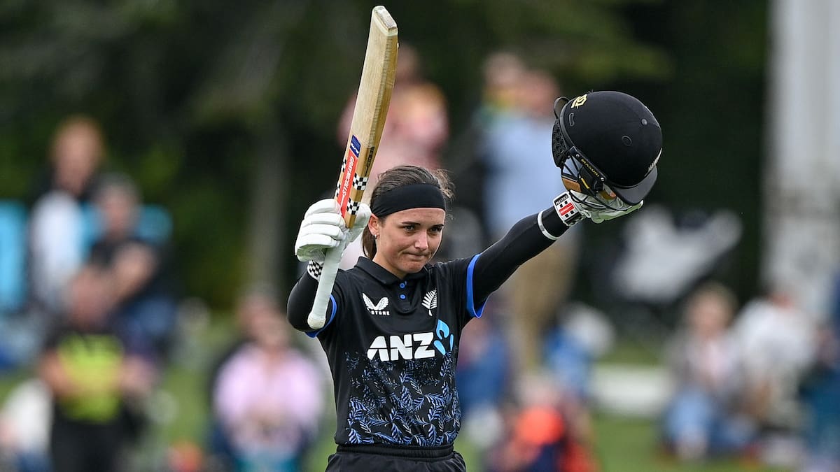 White Ferns v South Africa result: Amelia Kerr masterclass powers New Zealand to series win in style