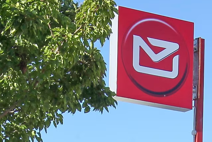 SunLive - Reprieve for Pāpāmoa post store