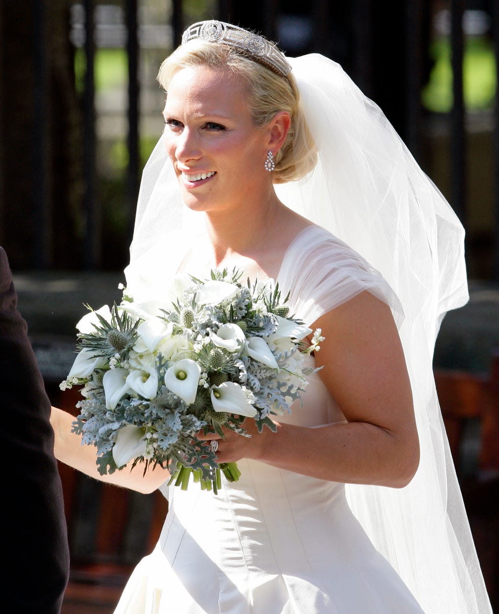 Zara Phillips Marries Mike Tindall In Edinburgh