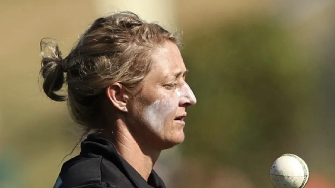 New Zealand news - Sophie Devine 'leans towards NZ20' given it supports the women's game