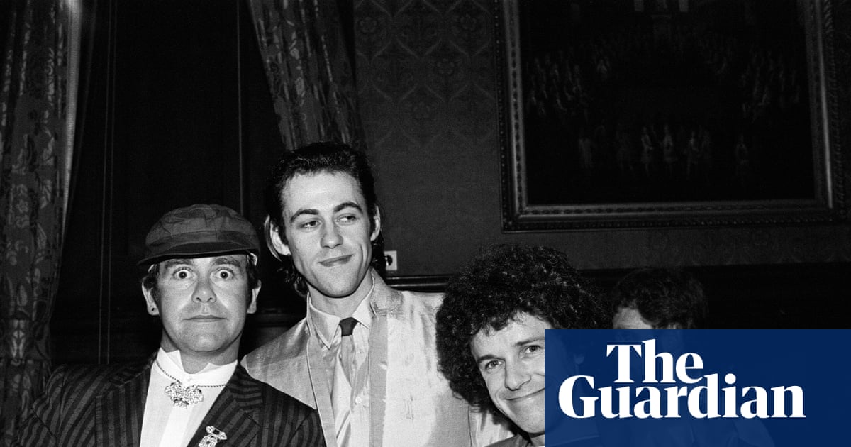 The unbelievable life of Leo Sayer! The songs, the sex, being swindled – and a spooky phone call from Elvis | Leo Sayer