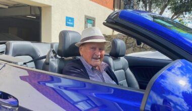 Rotorua centenarian Ivan Deadman still driving his Mustang