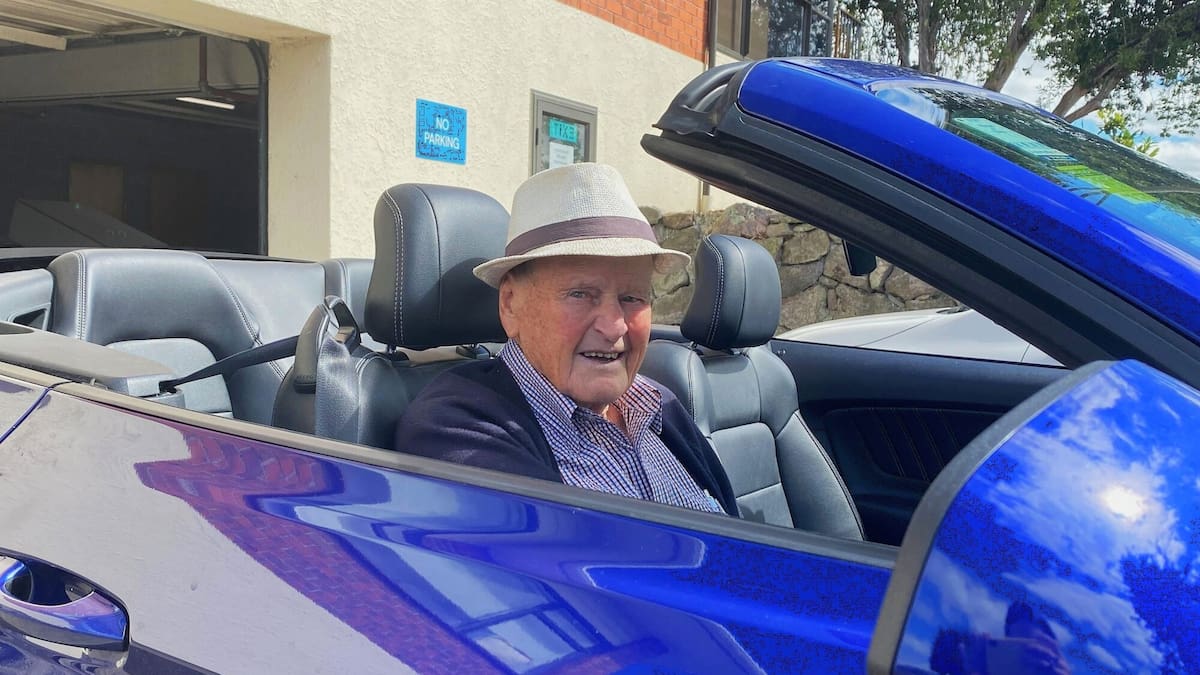 Rotorua centenarian Ivan Deadman still driving his Mustang