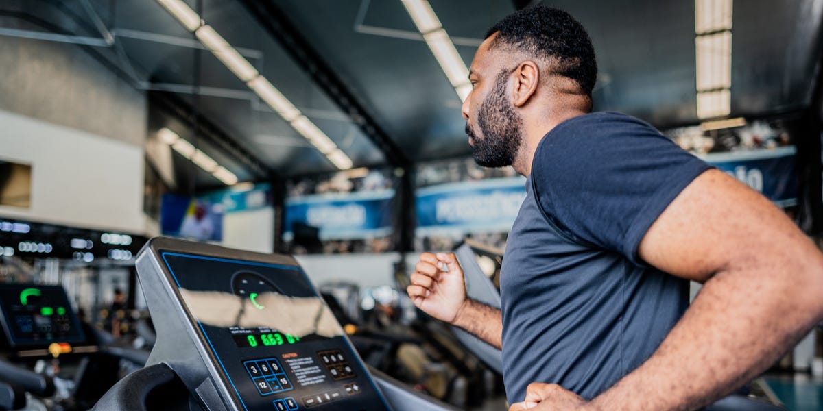 3 Treadmill Run/Walk Workouts to Build Speed