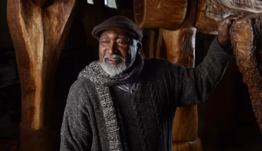 Sculptor Thaddeus Mosley, who found international fame in his 90s, is dead