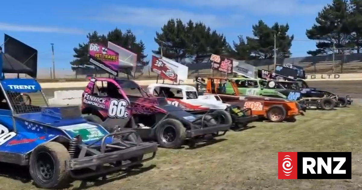 Driver killed on Dunedin Speedway track