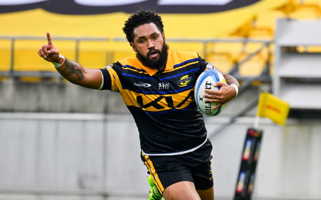 Fehi Fineanganofo of the Hurricanes scores try. Super Rugby Pacific - Hurricanes v Reds at HNRY Stadium, Wellington.