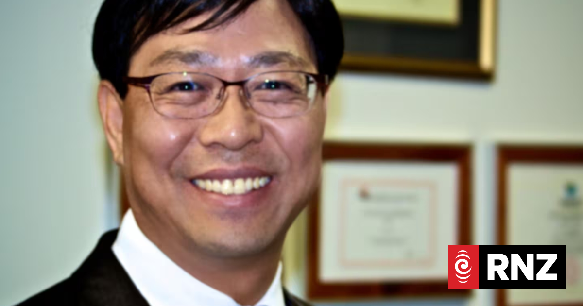 Immigration lawyer Ken Oh charged up to $77k for novel immigration package