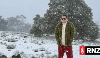 'Surreal' feeling as snow falls in March across parts of New South Wales