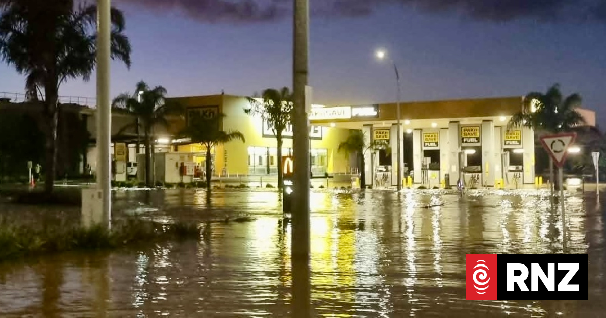Live weather: More rain, gales for upper North Island, parts of South