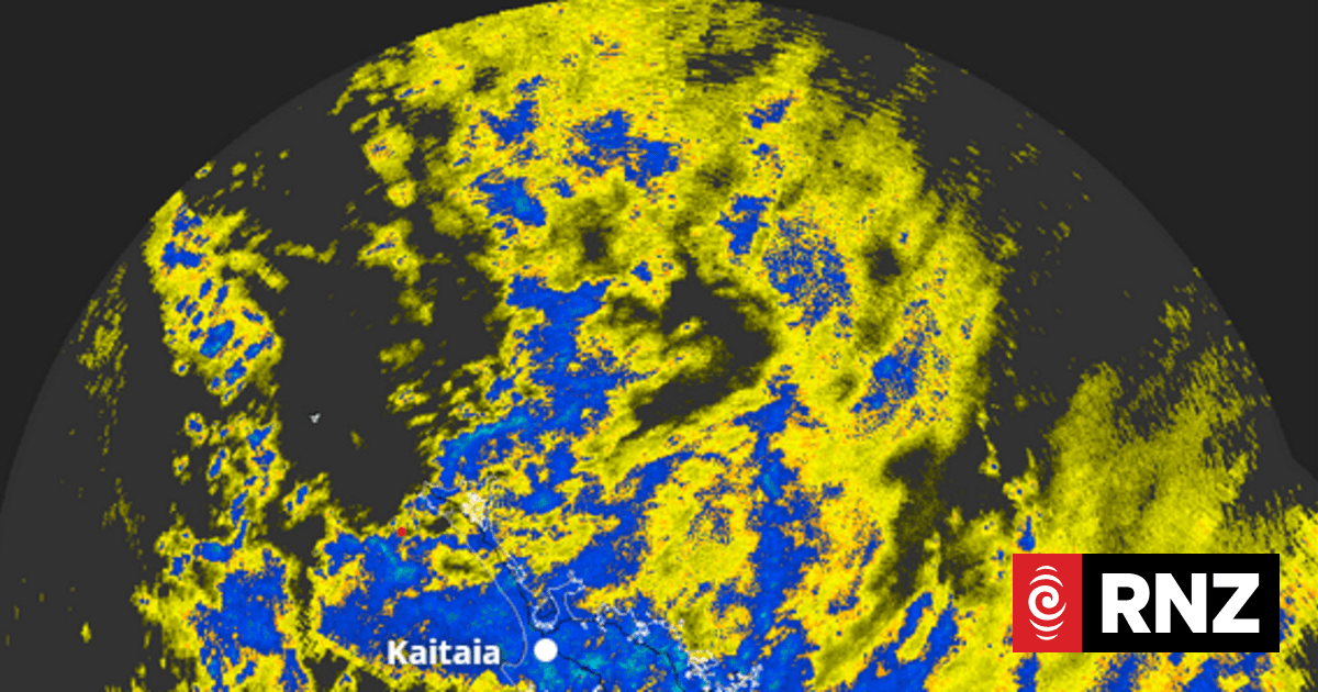 Live: Heavy rain lashes upper North Island, rescue crews prepare