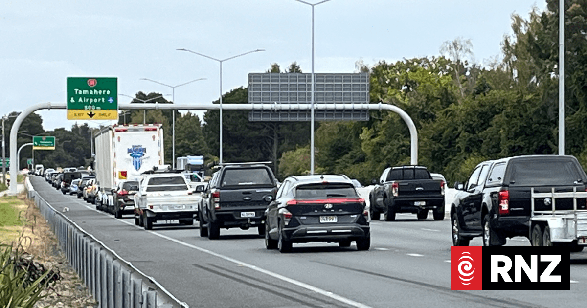 Closure of intersection in Hamilton's south-east causes commuter chaos