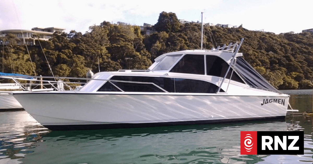 Police seek boat last seen in Northland bay