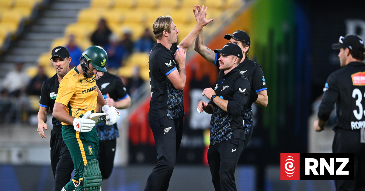 Live cricket: Black Caps v South Africa - fourth T20