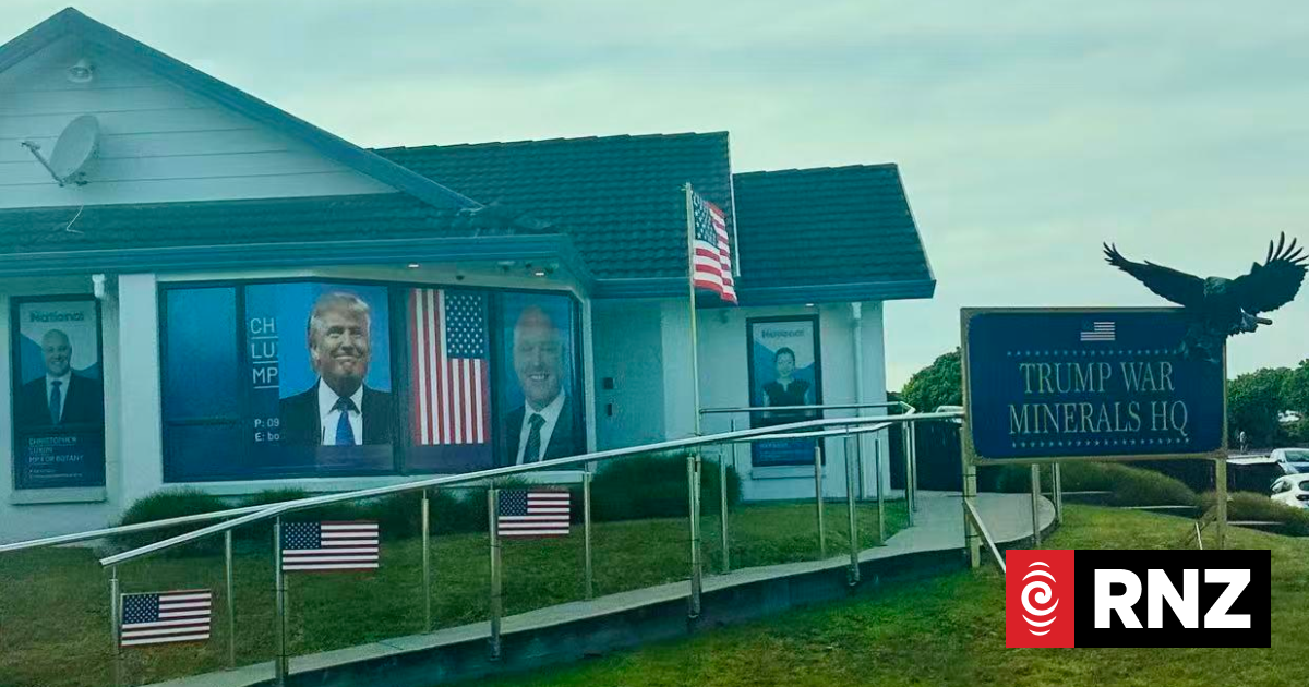 Greenpeace targets PM's office over possible NZ minerals deal with US