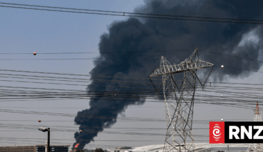 'We feel abandoned': Kiwi in Dubai describes fear, chaos and lack of consular support