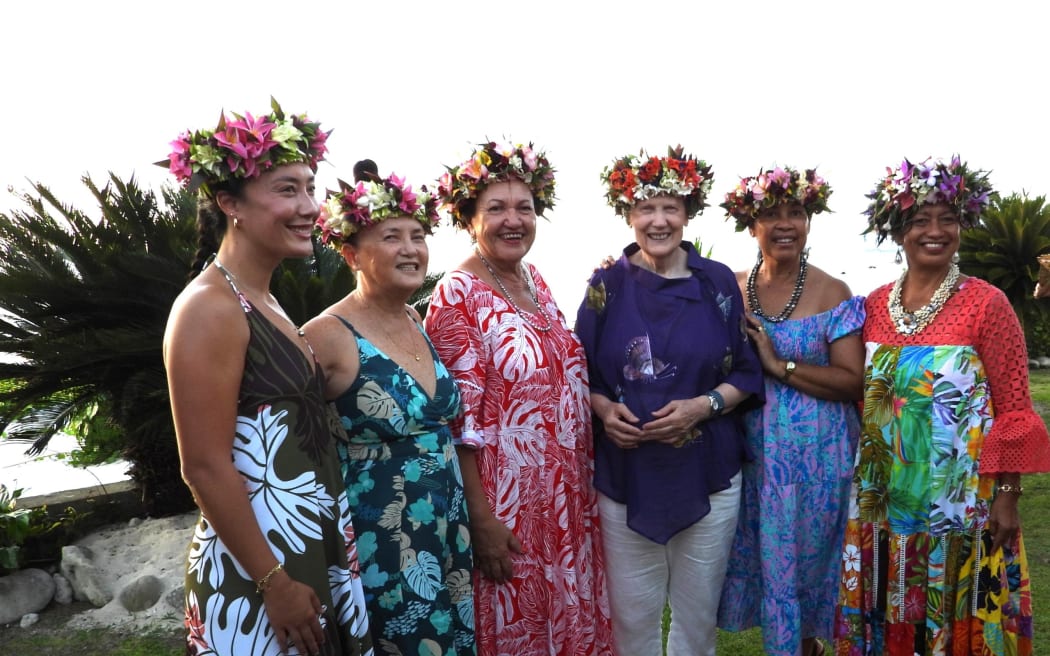 Celebrating the Cook Islands Breast Cancer Foundation special event. From left: Terena Koteka-Wiki, Emmy Koteka-Wiki, MP Agnes Armstrong, former NZ PM Helen Clark, Lisi Mouauri, and Matakeu Robati-Tarapu. MELINA ETCHES/26030813