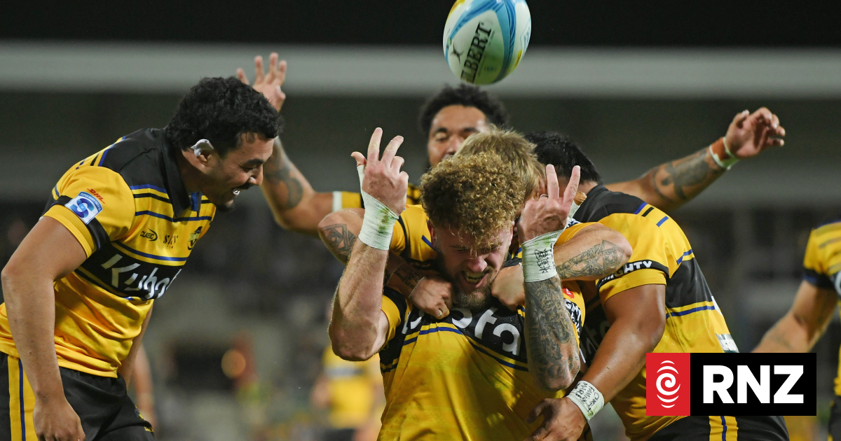 Super Rugby preview: The bus is back, All Black's son to debut
