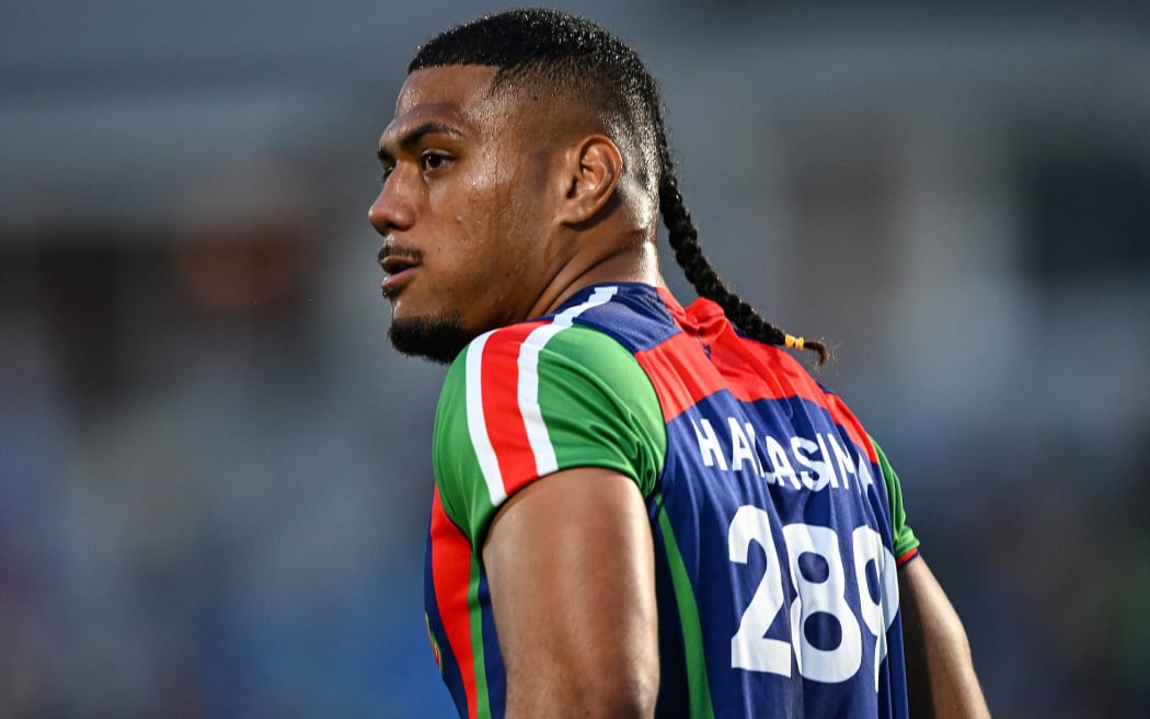 Leka Halasima of the Warriors warms up, NZ Warriors v Canberra Raiders, round 2 of the NRL Telstra Premiership at Go Media Stadium.