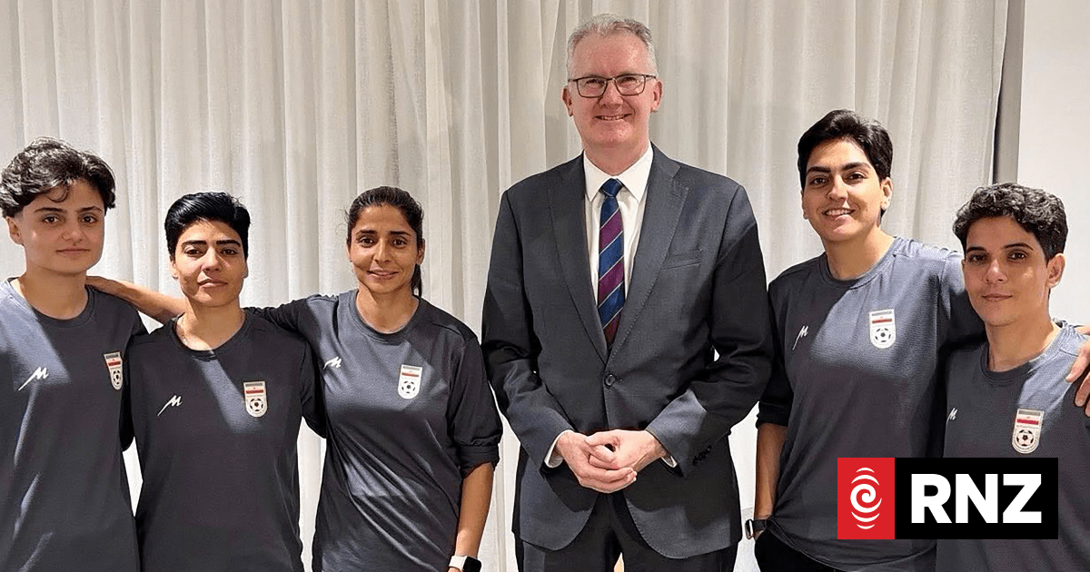 Iranian soccer players escape minders and secure asylum in Australia