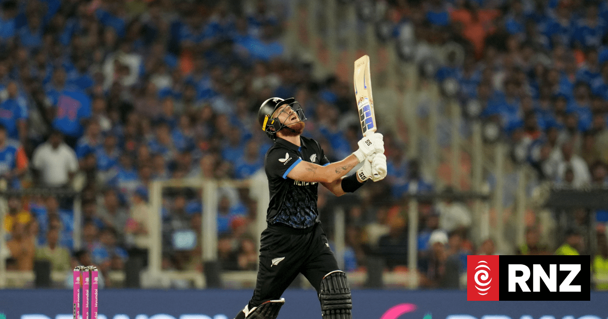 Cricket: Black Caps lost World Cup final in the powerplays - Santner