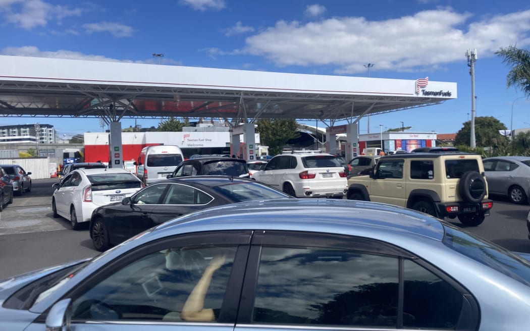 Cars in a queue for petrol at Tasman Fuels in Epsom, Sunday 8 March 2026.