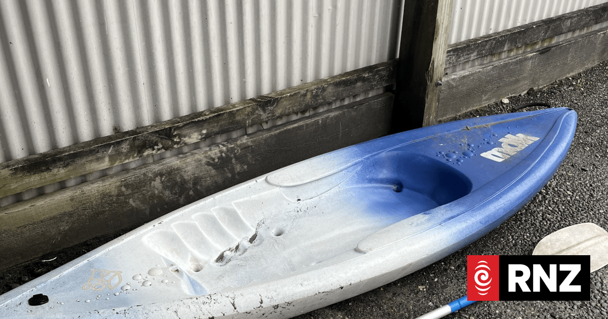 Search continues in Greymouth after person swept out to sea