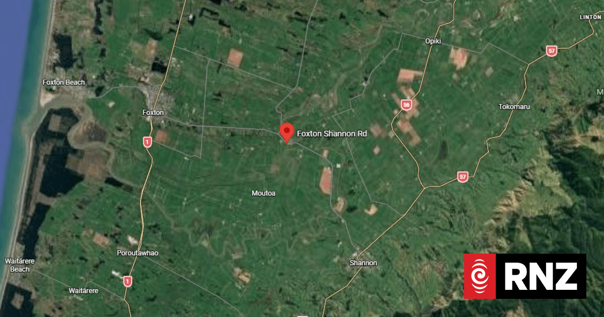 Motorcyclist dies after Foxton Shannon Road crash