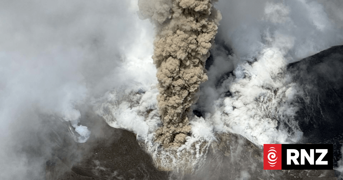 Acid rain falls on Vanuatu islands as volcano continues to belch ash