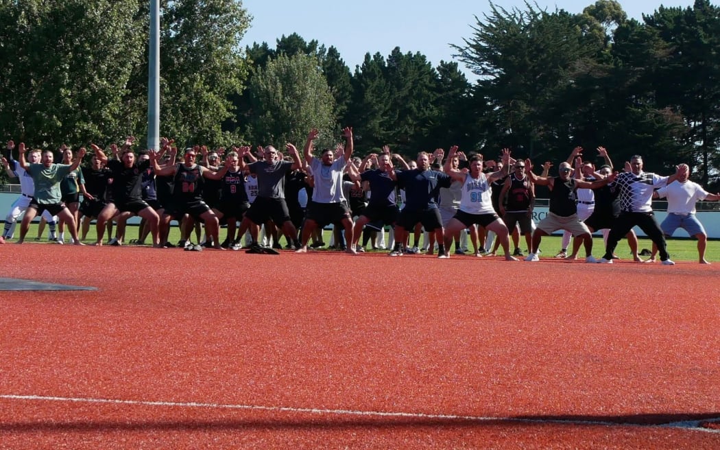 A powerful haka tautoko for softball legend Marty Grants Hall of Fame induction, led by former and current Black Sox players.