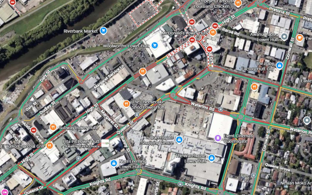 The traffic was already heavy around the intersection on Monday afternoon.