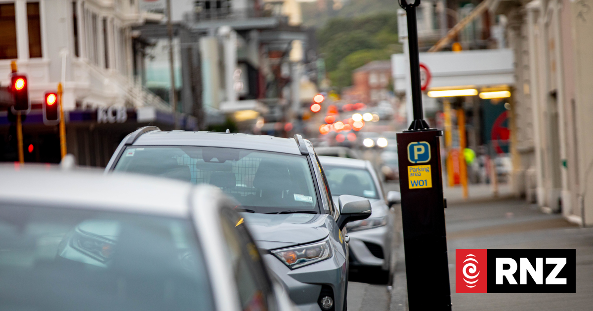 Authorities under fire for failure to deal with illegally parked car