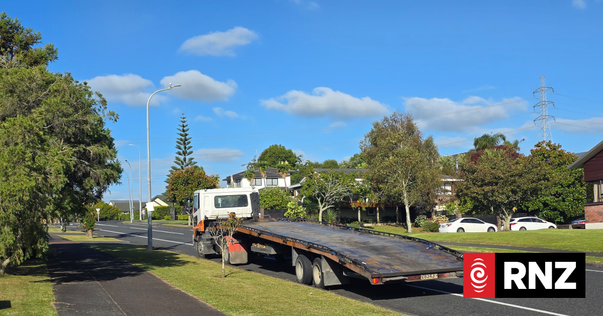 Large commercial vehicles clogging South Auckland streets
